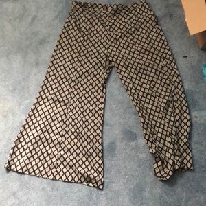 Aritzia pattern wide pants
